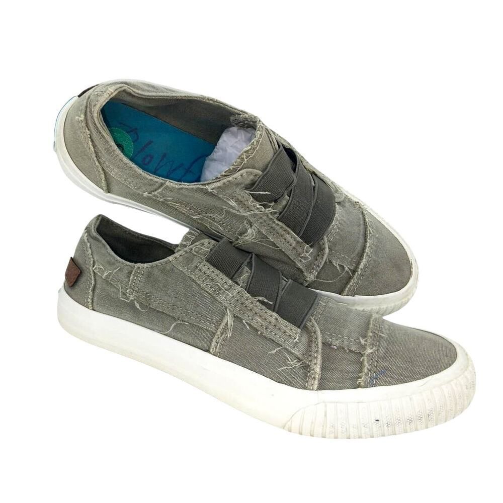 Blowfish Malibu Womens Light Gray Slip-On Sneakers - Size: 8m